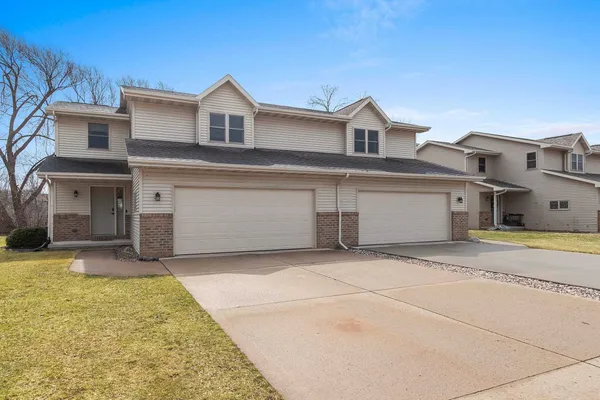 $549,900 | 571 South 9th Street, De Pere, WI 54115