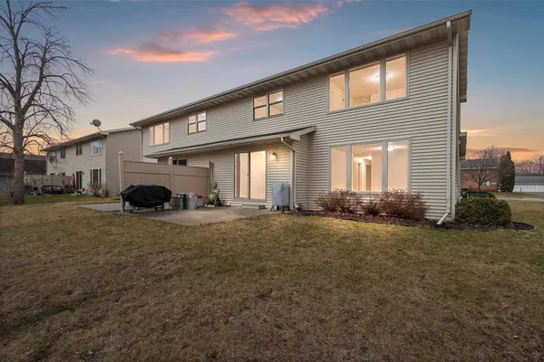 $549,900 | 571 South 9th Street, De Pere, WI 54115