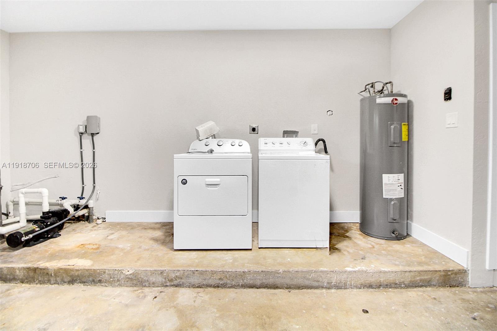 9760 Southwest 119th Street Miami, FL 33176 - Photo 11 of 35