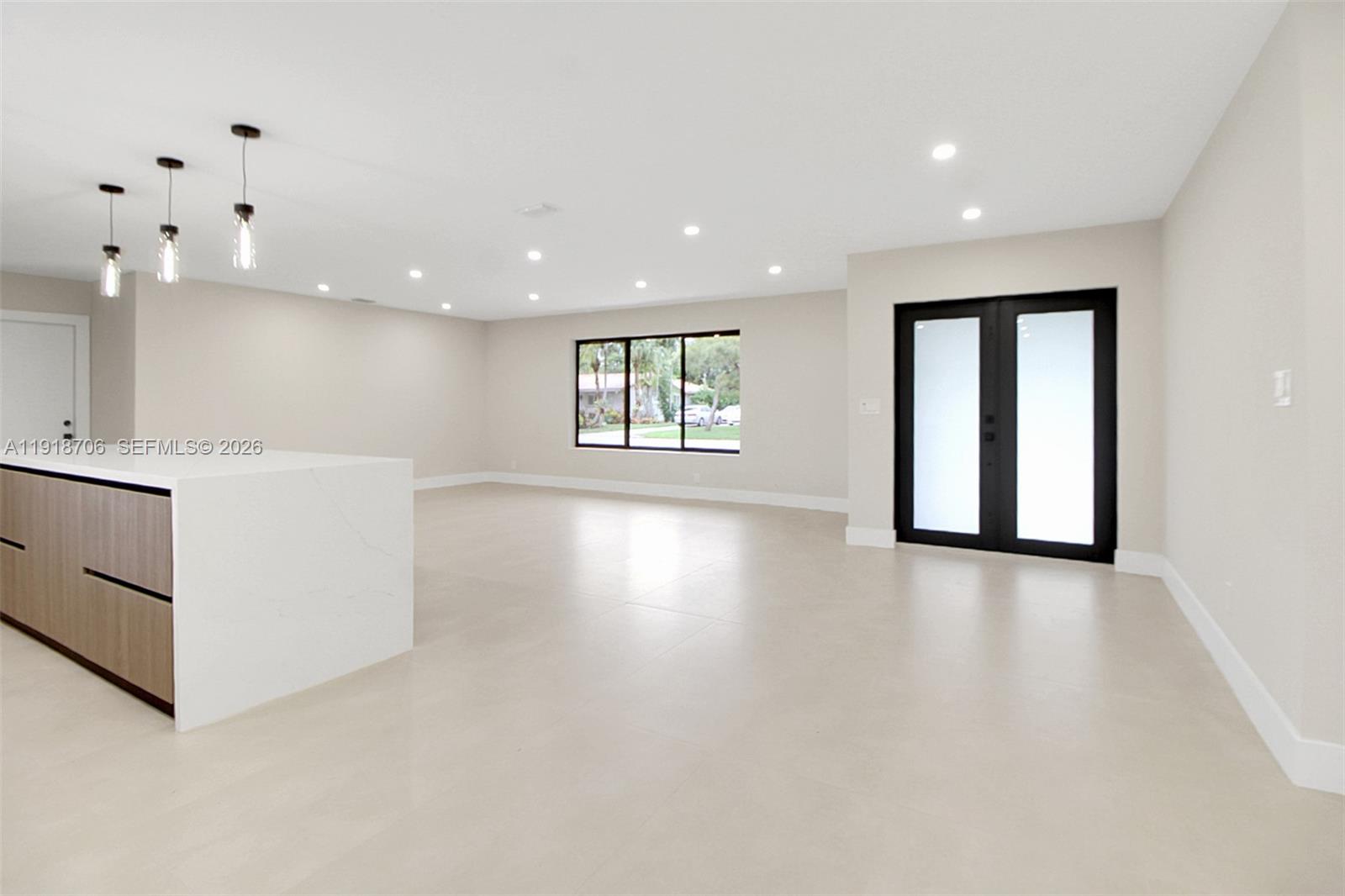 9760 Southwest 119th Street Miami, FL 33176 - Photo 12 of 35