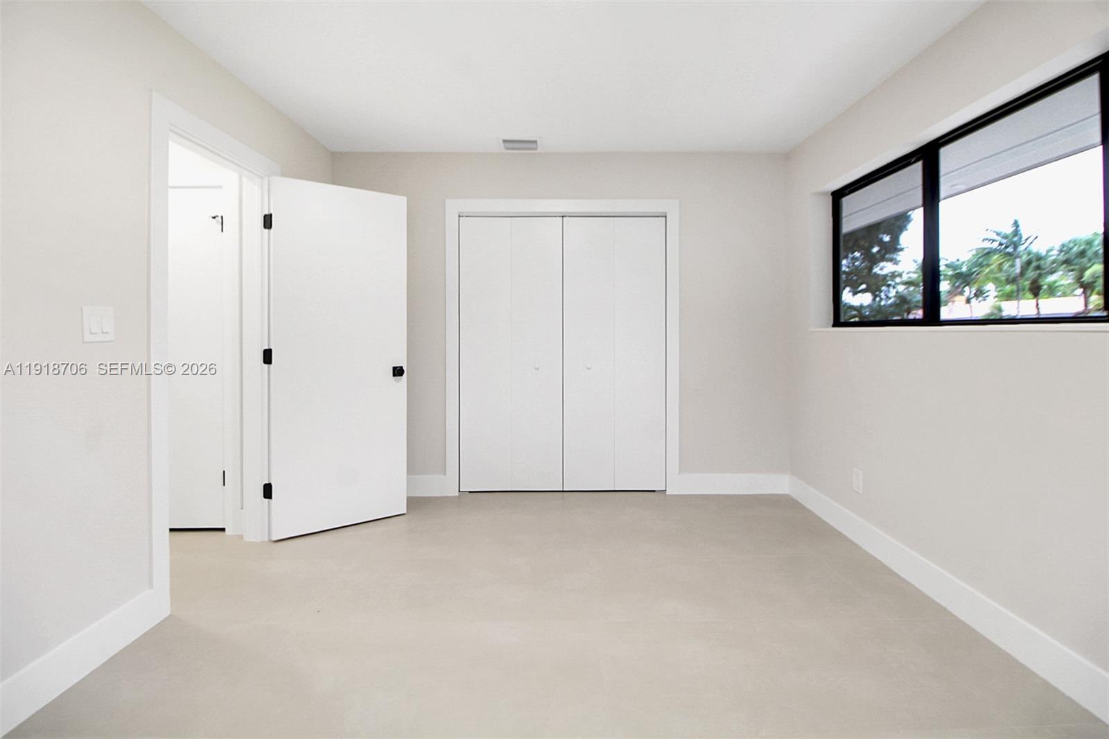 9760 Southwest 119th Street Miami, FL 33176 - Photo 15 of 35