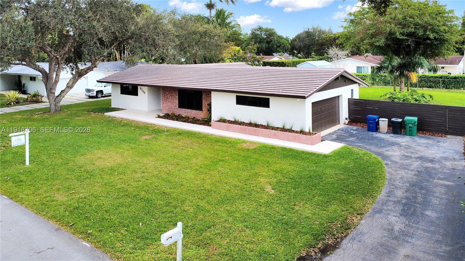 9760 Southwest 119th Street Miami, FL 33176 - Photo 2 of 35