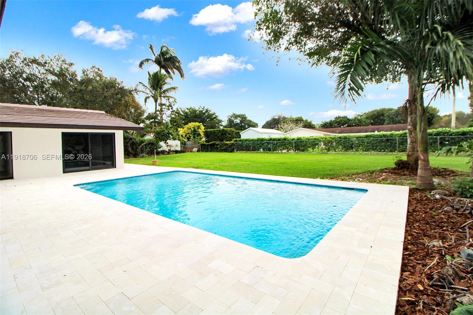 9760 Southwest 119th Street Miami, FL 33176 - Photo 25 of 35