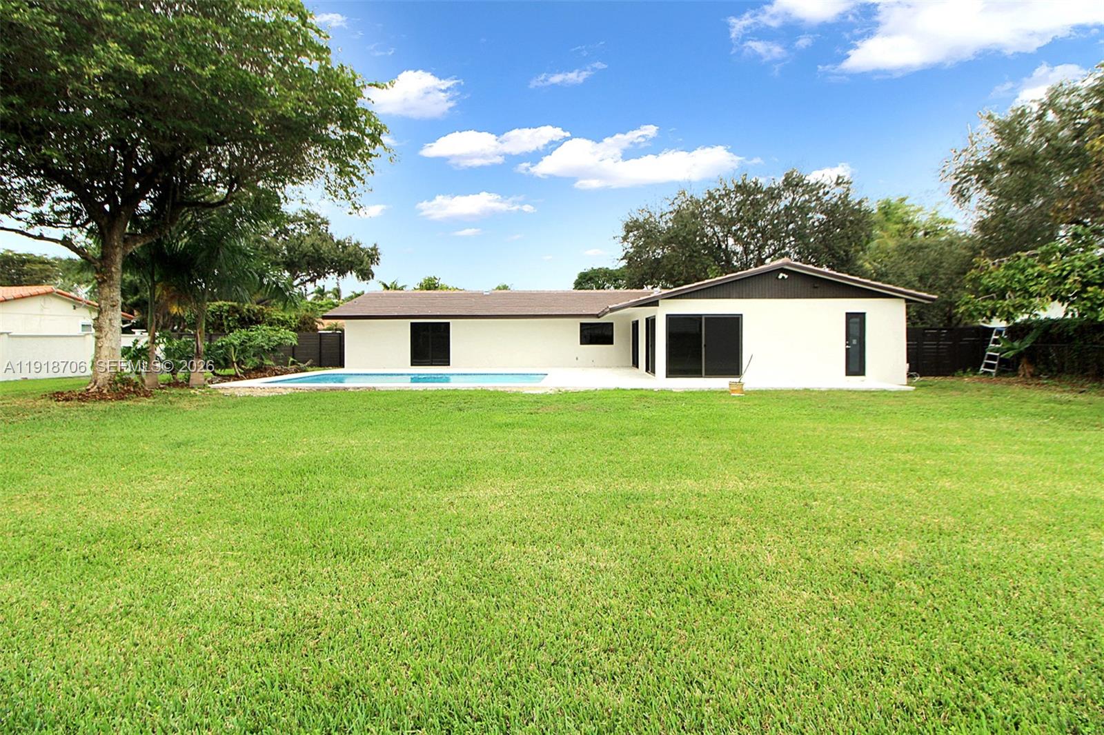 9760 Southwest 119th Street Miami, FL 33176 - Photo 28 of 35