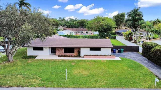 $1,380,000 | 9760 Southwest 119th Street, Miami, FL 33176