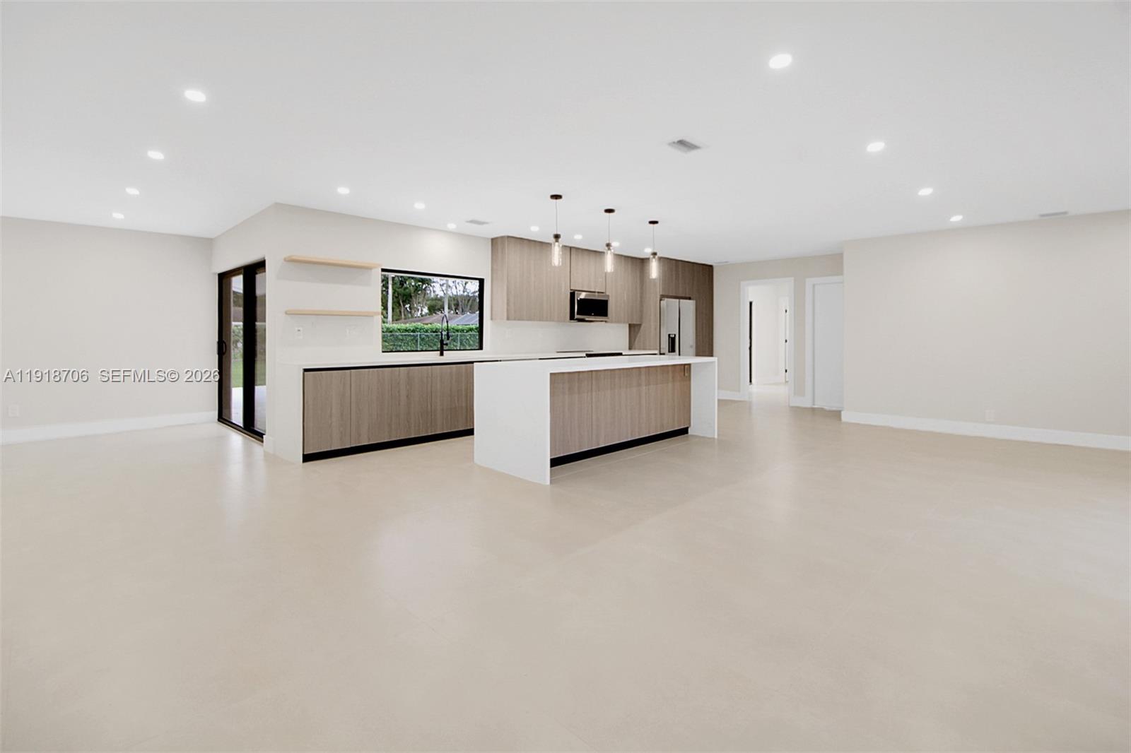 9760 Southwest 119th Street Miami, FL 33176 - Photo 4 of 35