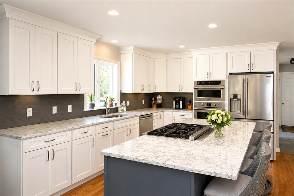 352 North Avenue Rochester, MA 02770 - Photo 8 of 41 Gallery Image 8