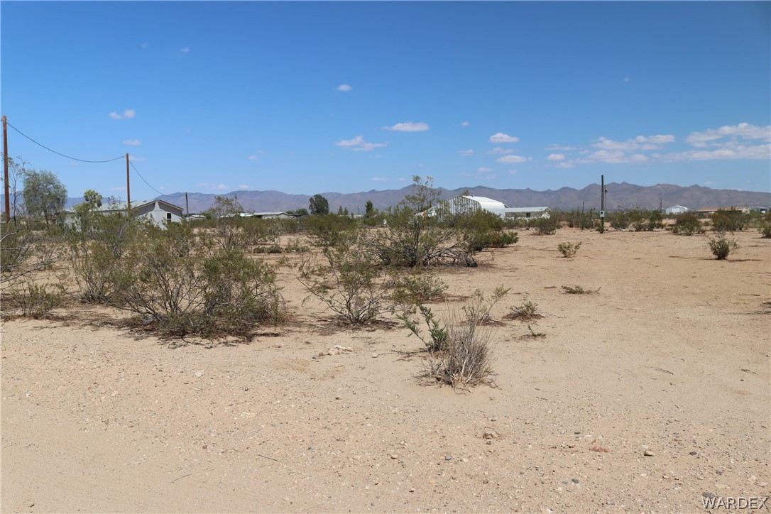 3592 Mormon Flat Road Golden Valley, AZ 86413 - Photo 4 of 18 Gallery Image 4