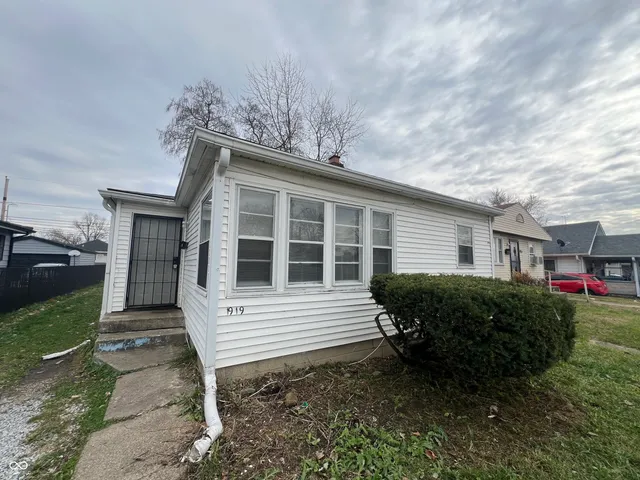 $1,275 | 1919 South Keystone Avenue, Indianapolis, IN 46203