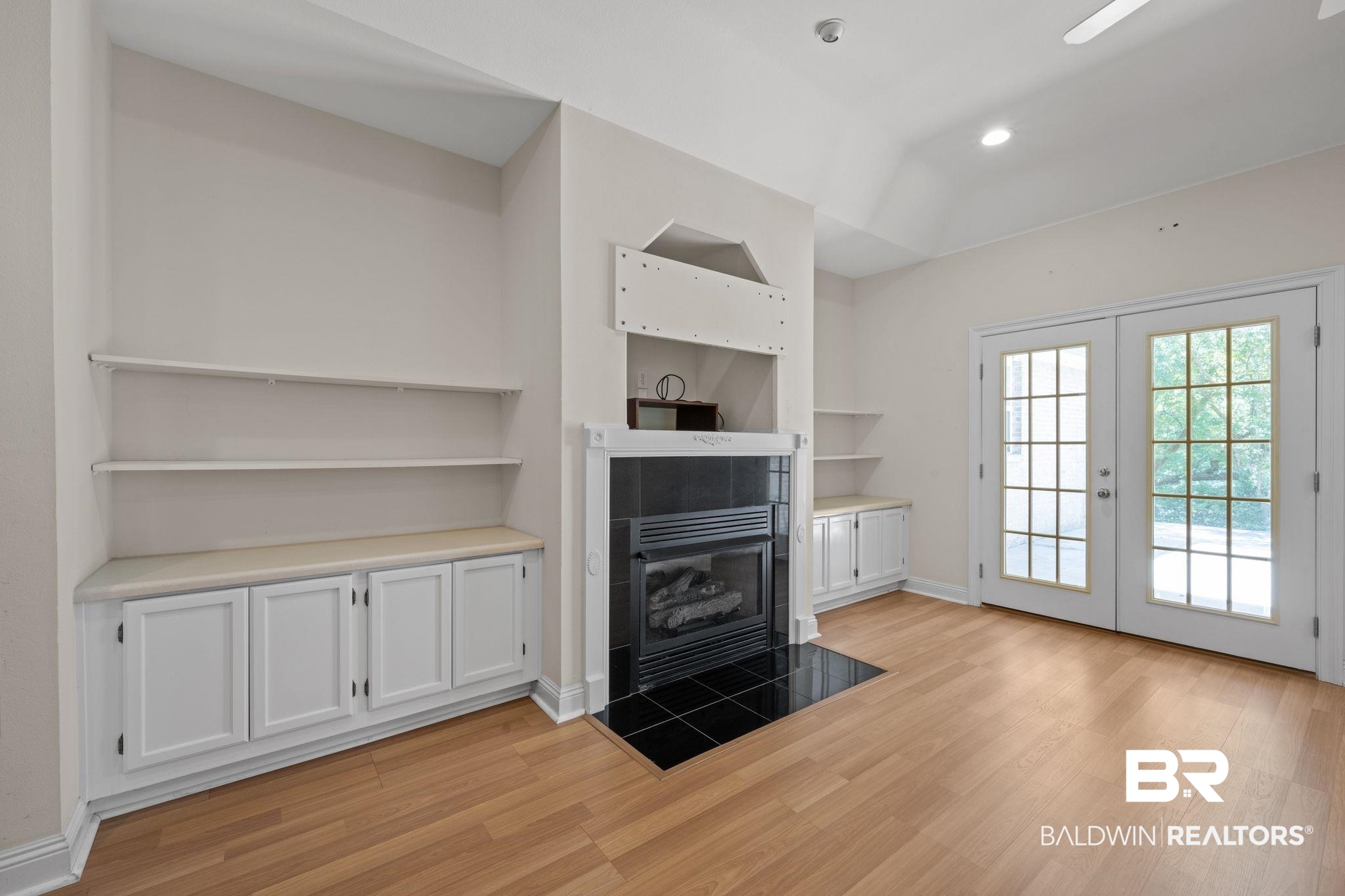 313 Savannah Circle Foley, AL 36535 - Photo 16 of 29