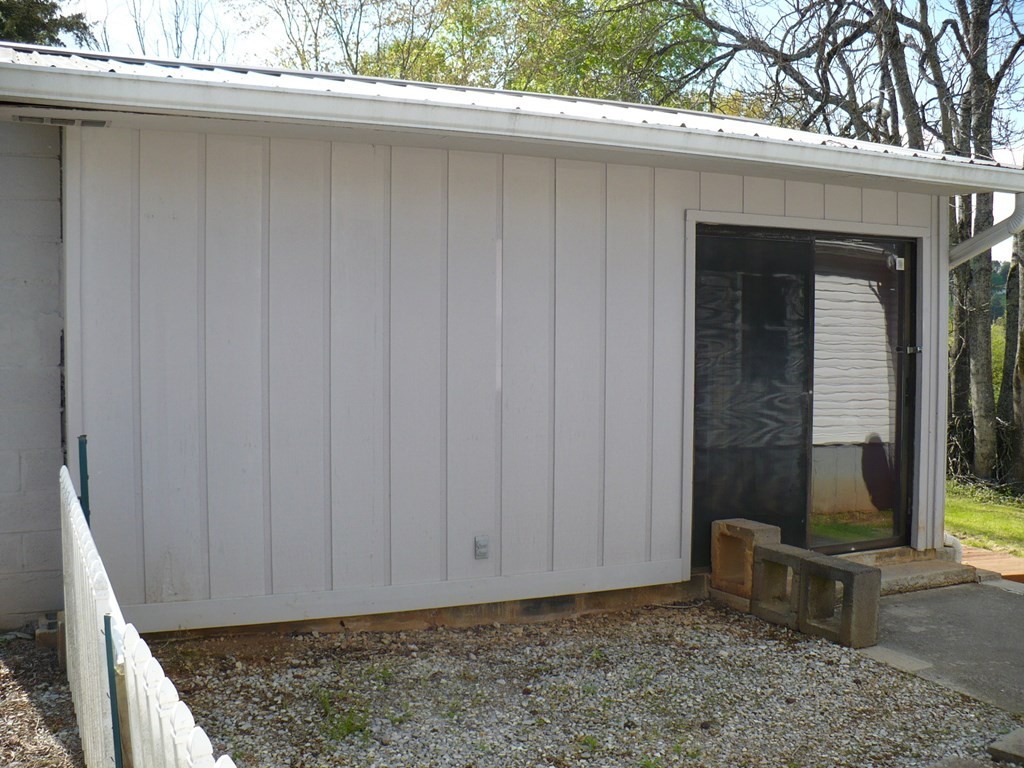 2819 Holiday Hills Road Kodak, TN 37764 - Photo 5 of 32 Gallery Image 5