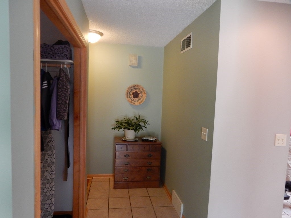 1009 Wylde Green Road Iowa City, IA 52246 - Photo 12 of 34 Gallery Image 12