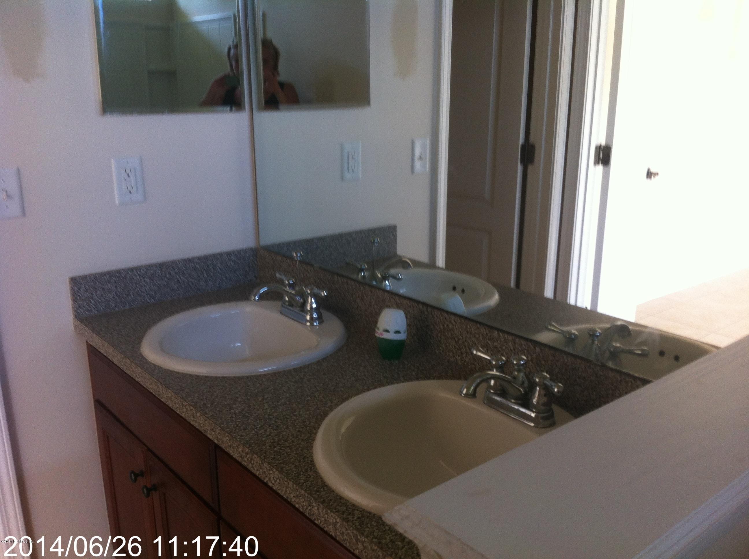 11813 Raindrop Road Jacksonville, FL 32219 - Photo 4 of 6 PICS 284