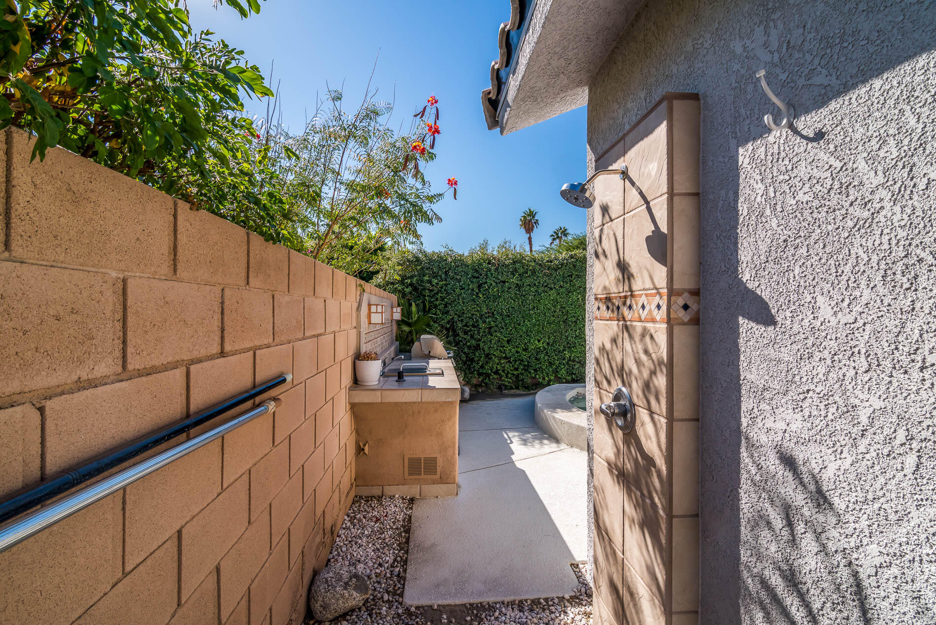 67685 Garbino Road Cathedral City, CA 92234 - Photo 11 of 45 a view of outdoor space and yard
