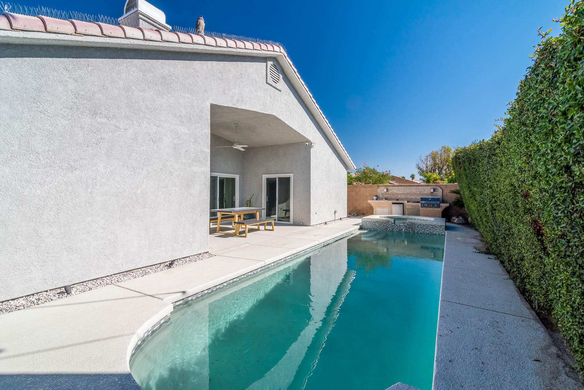 67685 Garbino Road Cathedral City, CA 92234 - Photo 3 of 45