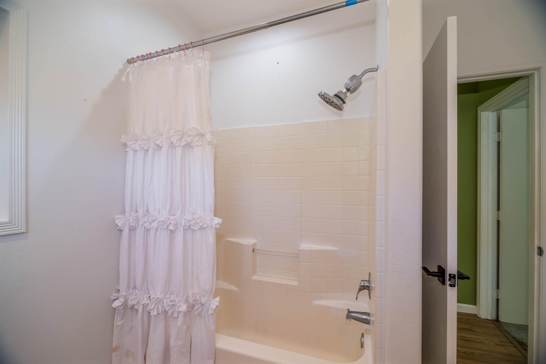 67685 Garbino Road Cathedral City, CA 92234 - Photo 40 of 45 a bathroom with a shower