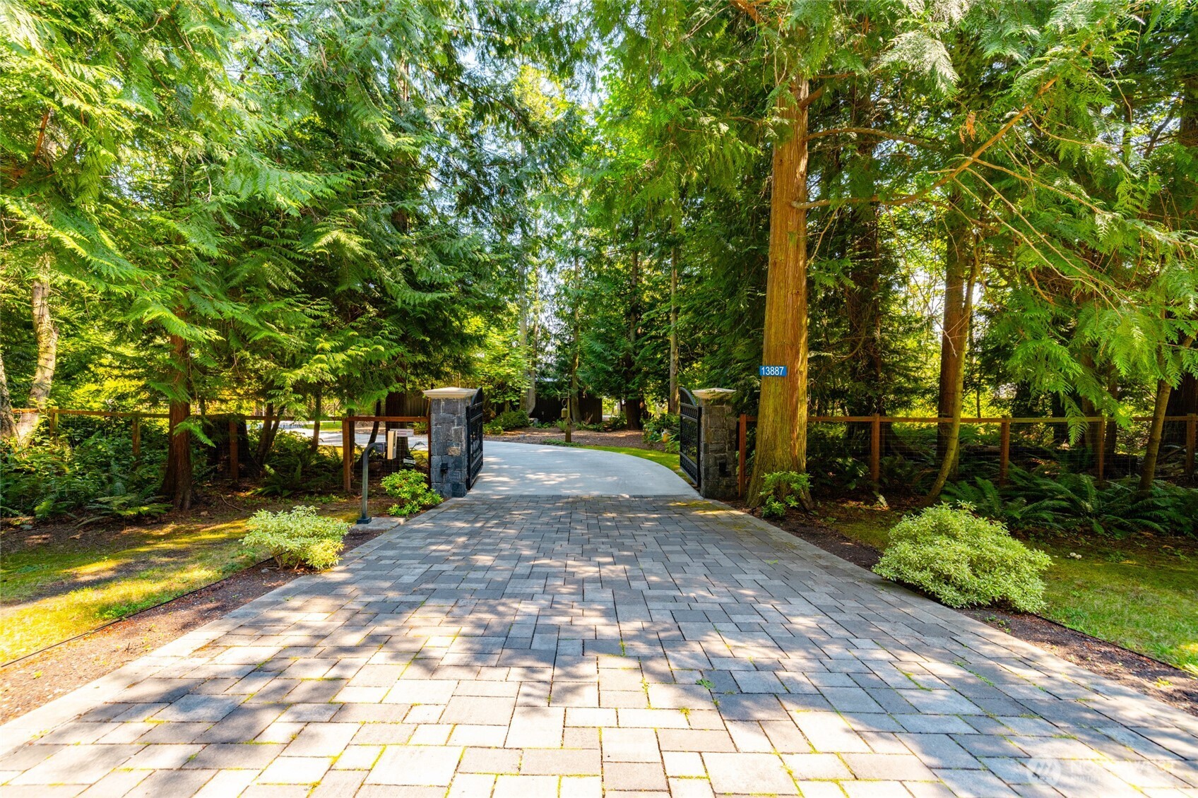 13887 Gibralter Road Anacortes, WA 98221 - Photo 30 of 40 Gallery Image 30