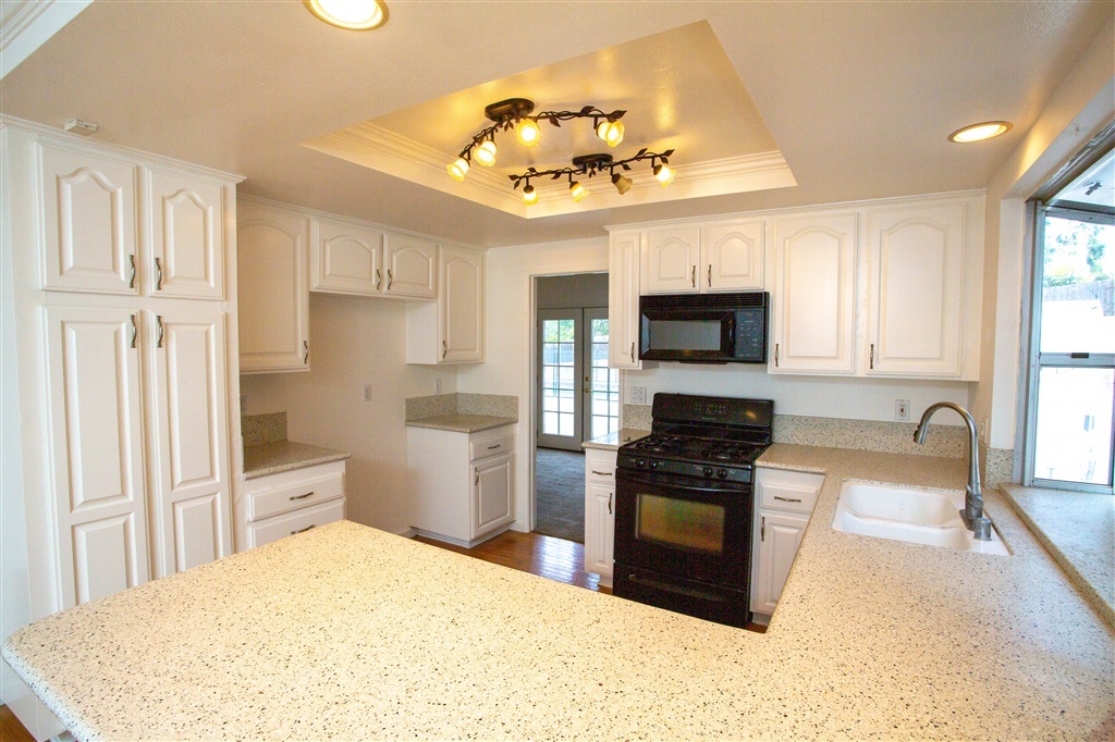 4622 Sheridan Road Oceanside, CA 92056 - Photo 5 of 25