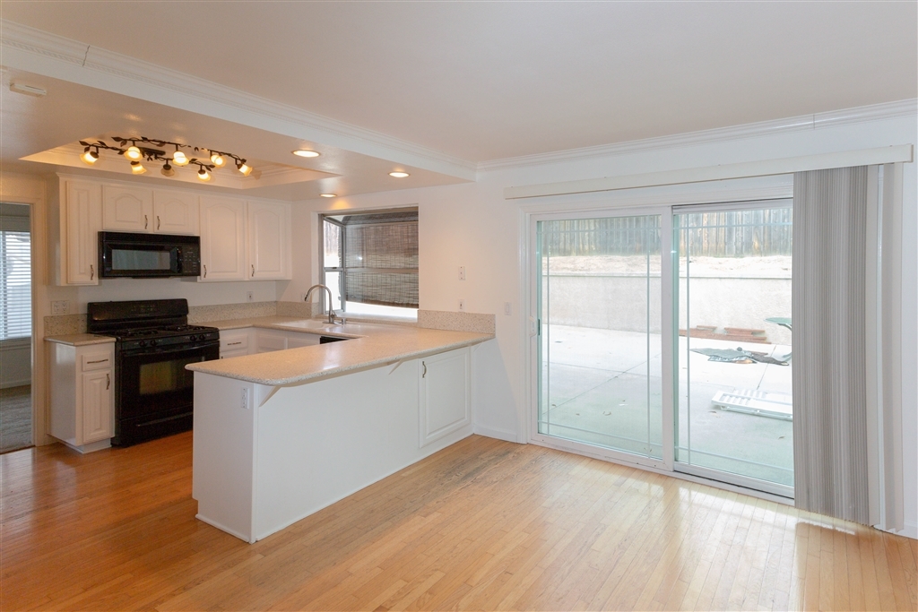 4622 Sheridan Road Oceanside, CA 92056 - Photo 6 of 25
