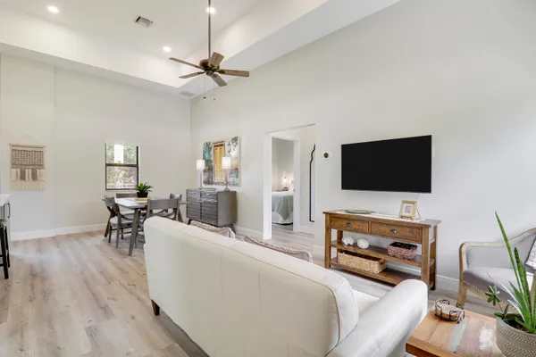 $4,000 | 10735 Lantana Road, Unit GH, Lake Worth, FL 33449