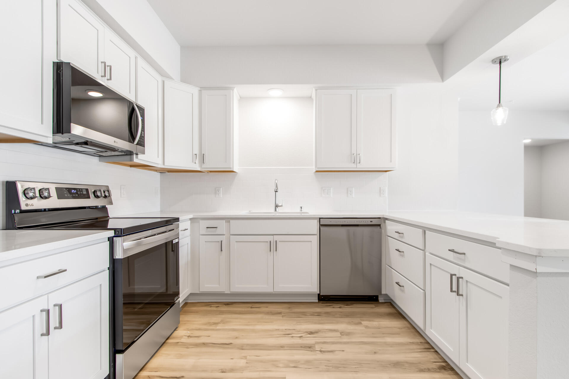 1633 Grey Fox Trail, Unit E Mukwonago, WI 53149 - Photo 8 of 18 Condo