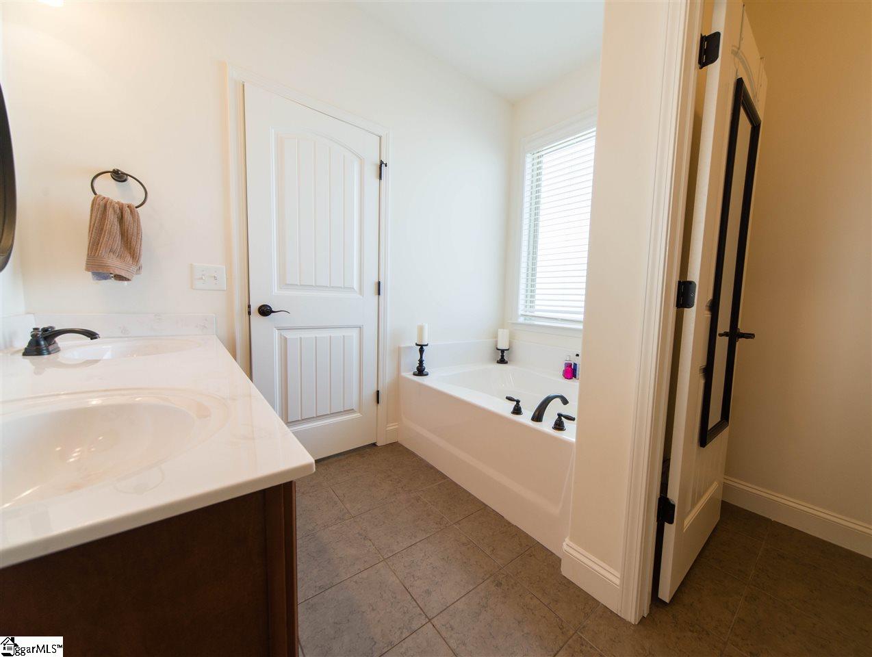 321 Stallion Road Greenville, SC 29617 - Photo 17 of 18 Gallery Image 17