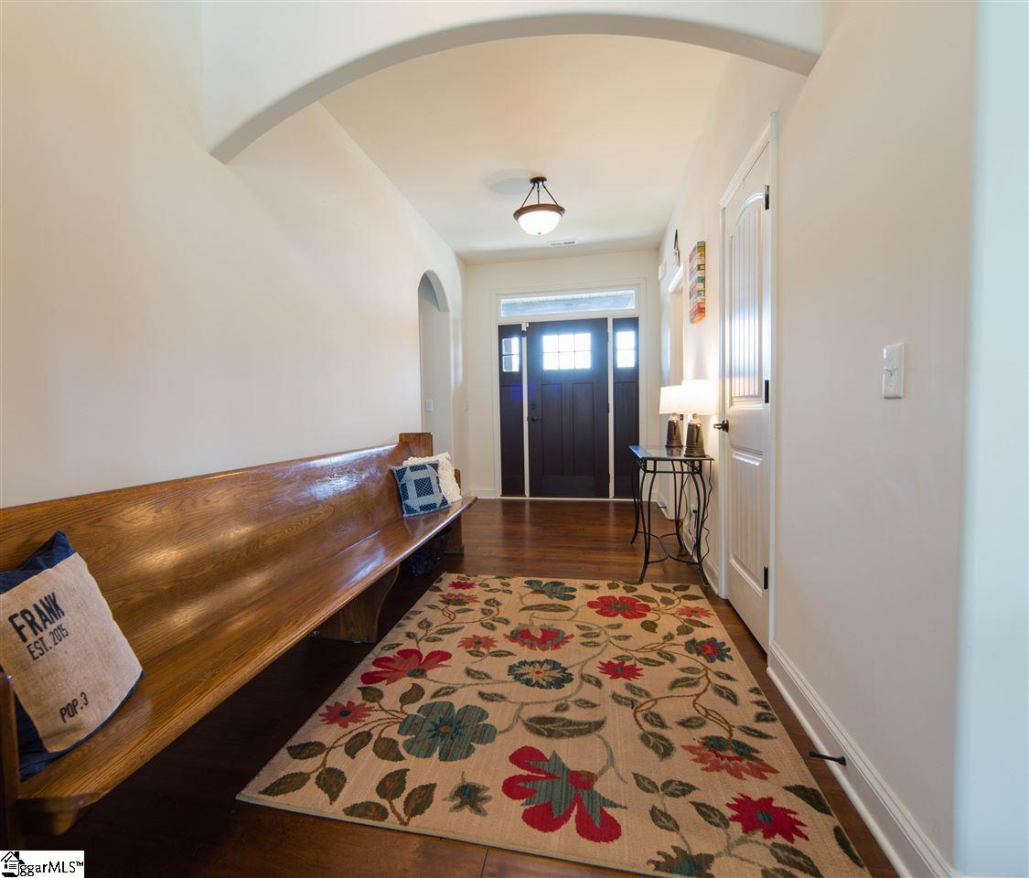 321 Stallion Road Greenville, SC 29617 - Photo 3 of 18 Gallery Image 3