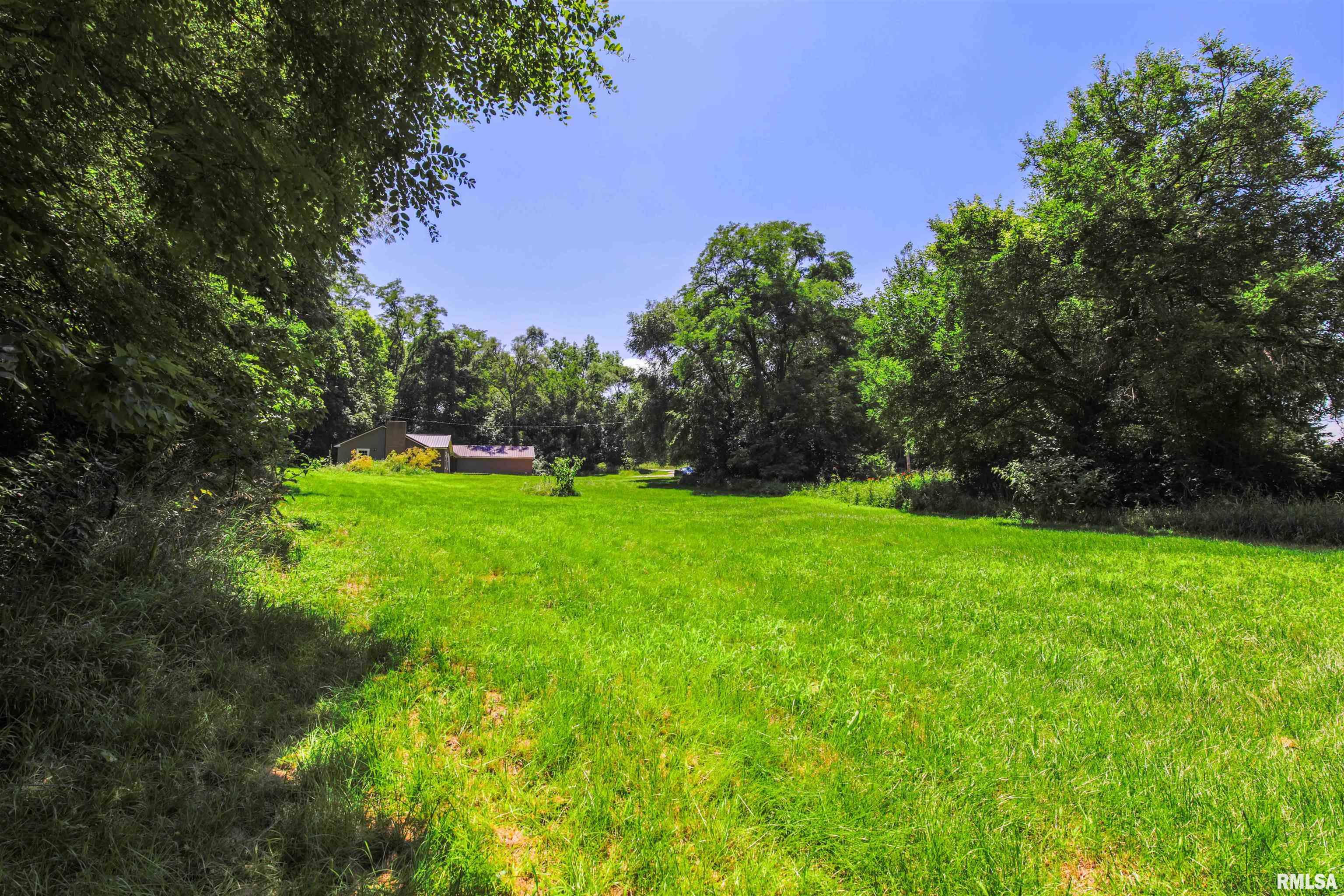 1562 Spring Bay Road East Peoria, IL 61611 - Photo 46 of 52