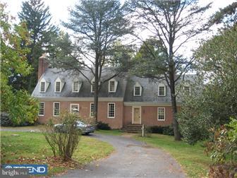 37 Hummingbird Road Reading, PA 19610 - Photo 1 of 3 Gallery Image 1