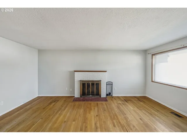 $429,000 | 16560 Southeast Haig Drive, Portland, OR 97236