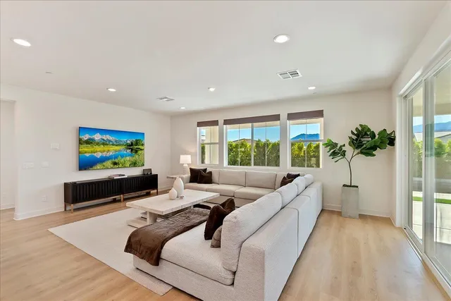 $10,500 | 80435 Palatine Court, La Quinta, CA 92253