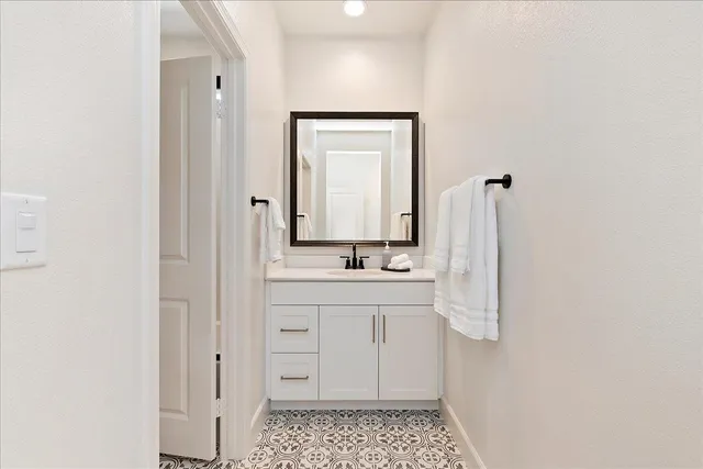 $10,500 | 80435 Palatine Court, La Quinta, CA 92253