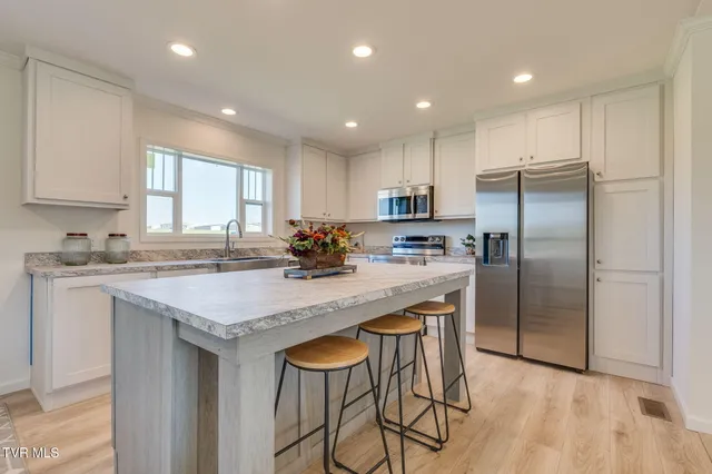 $284,900 | 5715 Fishing Rod Lane, Morristown, TN 37813