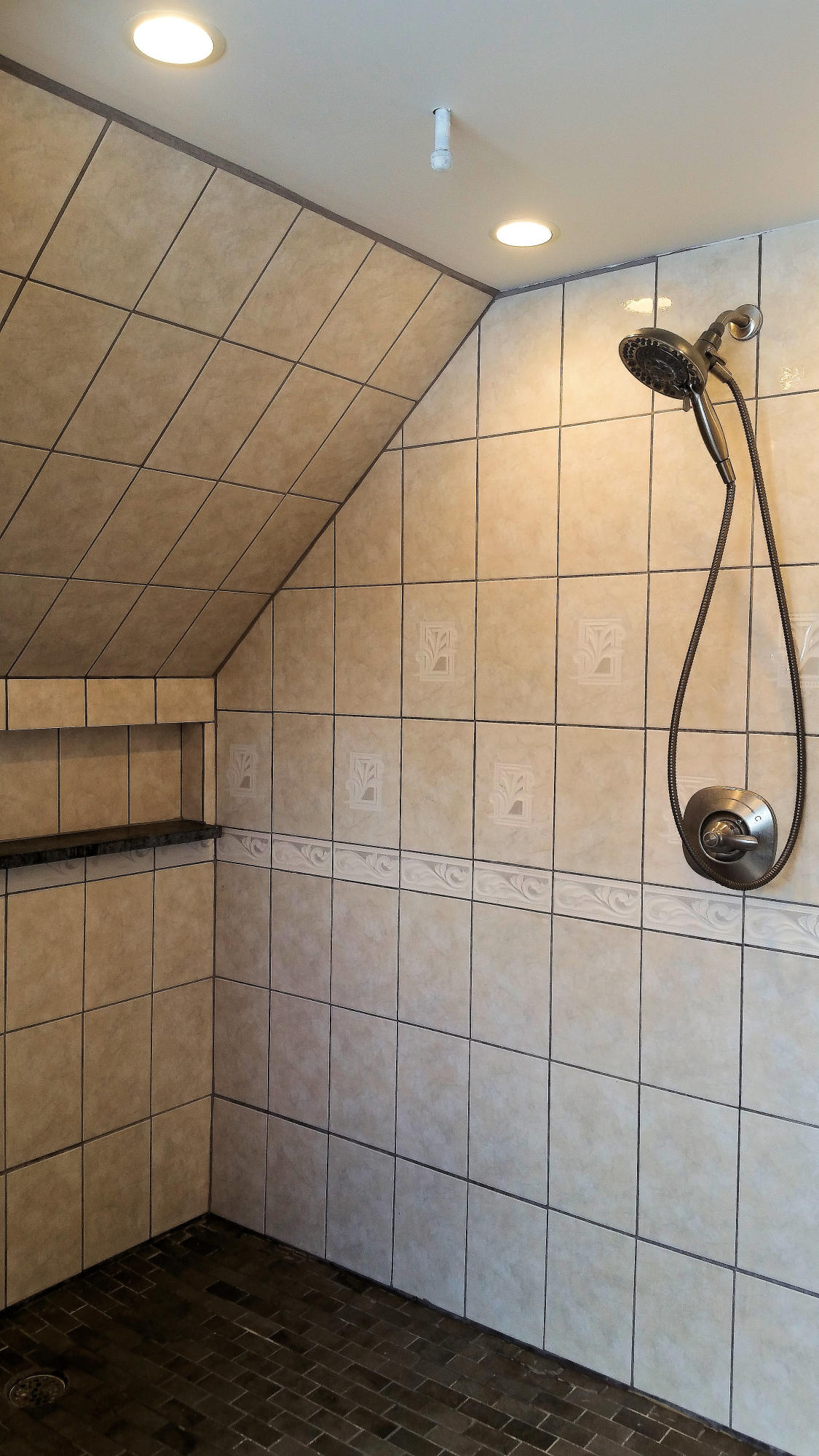 487 Airline Road Ellsworth, ME 04605 - Photo 17 of 61 Shower