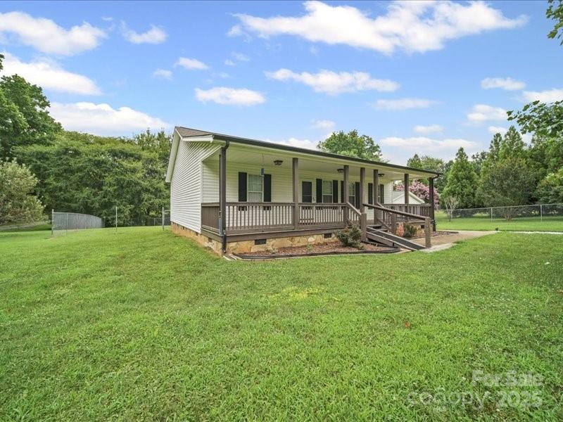 38009 Porter Road Albemarle, NC 28001 - Photo 2 of 41 Gallery Image 2