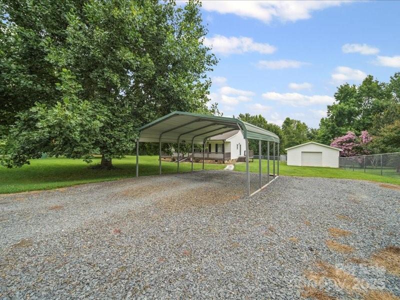 38009 Porter Road Albemarle, NC 28001 - Photo 5 of 41 Gallery Image 5