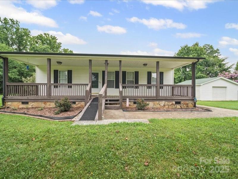 38009 Porter Road Albemarle, NC 28001 - Photo 6 of 41 Gallery Image 6