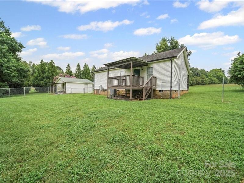 38009 Porter Road Albemarle, NC 28001 - Photo 8 of 41 Gallery Image 8