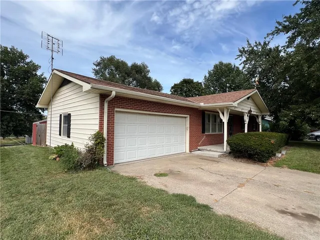 $259,900 | 601 West Elk Street, Savannah, MO 64485