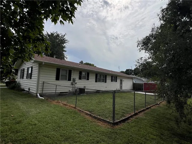$265,500 | 601 West Elk Street, Savannah, MO 64485