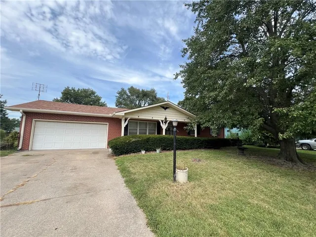 $265,500 | 601 West Elk Street, Savannah, MO 64485
