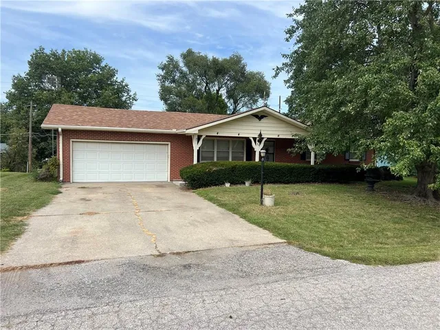 $265,500 | 601 West Elk Street, Savannah, MO 64485