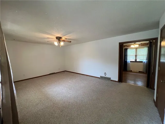 $265,500 | 601 West Elk Street, Savannah, MO 64485