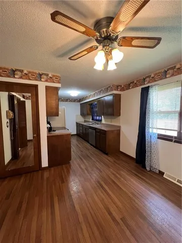 $265,500 | 601 West Elk Street, Savannah, MO 64485