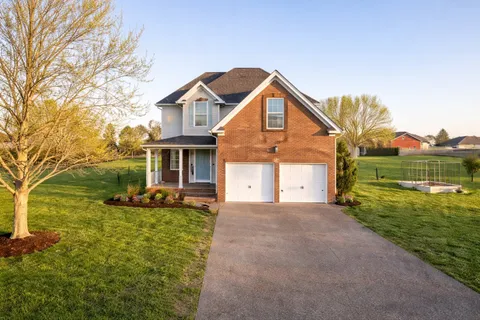 $415,000 | 705 North Russell Street, Portland, TN 37148