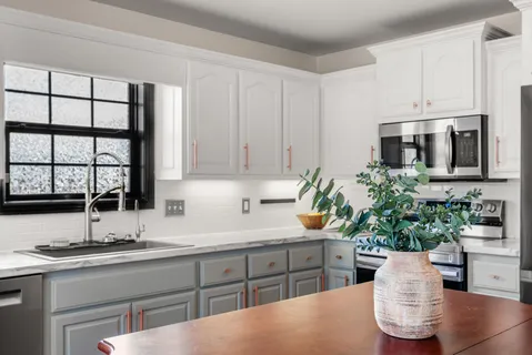 $415,000 | 705 North Russell Street, Portland, TN 37148