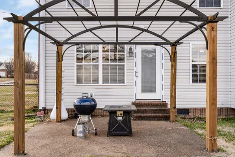 $415,000 | 705 North Russell Street, Portland, TN 37148