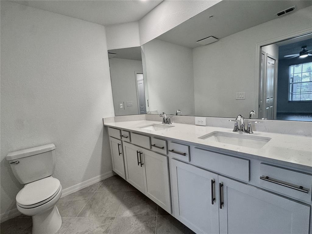 18923 Scallop Loop, Unit 104 Lakewood Ranch, FL 34211 - Photo 10 of 29