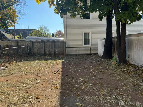 $1,600 | 310 Somerset Street, New Brunswick, NJ 08901