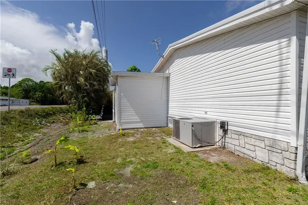 $213,835 | 835 Vireo Drive, Barefoot Bay, FL 32976